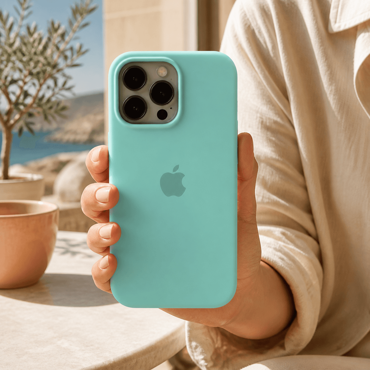 Mint Frost case in everyday use